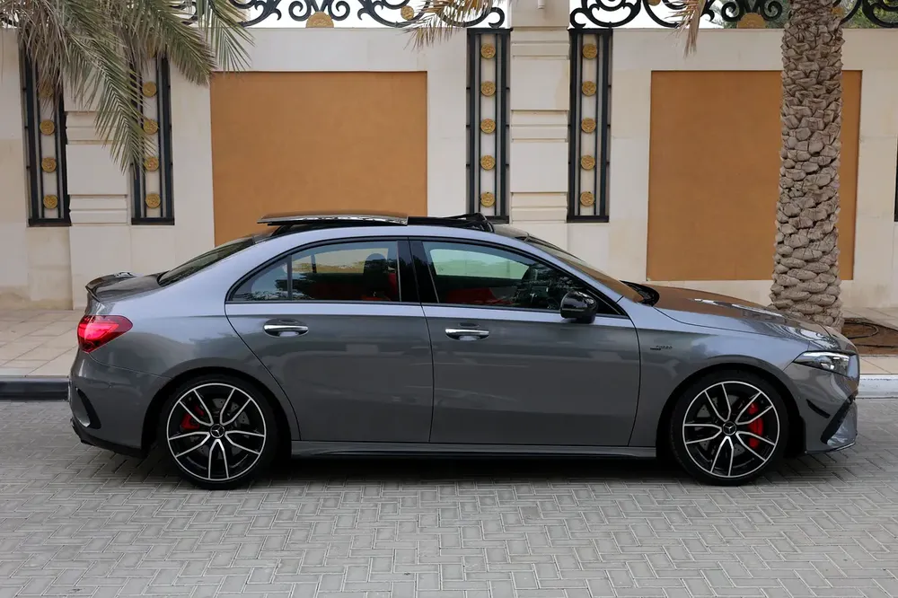 MERCEDES-BENZ A35-( AMG ENGINE)-8700km-2024-UNDER WARRANTY  SERVICE CONTRACT - Image 7
