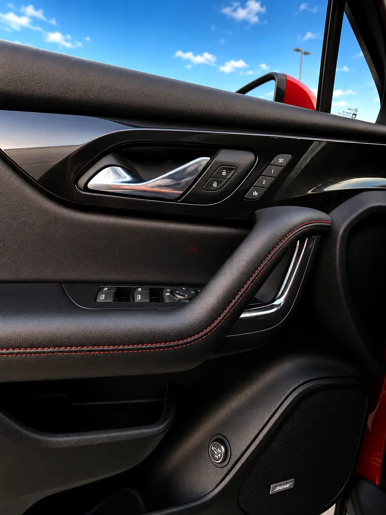 2023 CHEVROLET BLAZER RS - GCC SPECS - 75,000KM - FULL OPTION SUV - Image 13