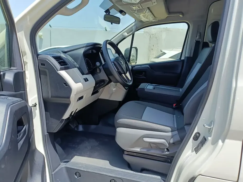 Toyota Hiace 2026 - GCC Specs - Brand New - Image 6