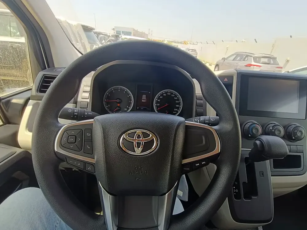 Toyota Hiace 2026 - GCC Specs - Brand New - Image 7