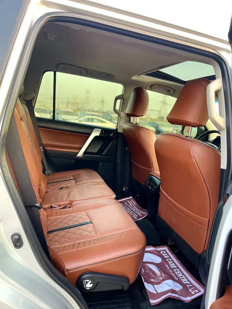 TOYOTA PRADO 2018 VXR 2.7 V4 GCC SPECS - Image 14