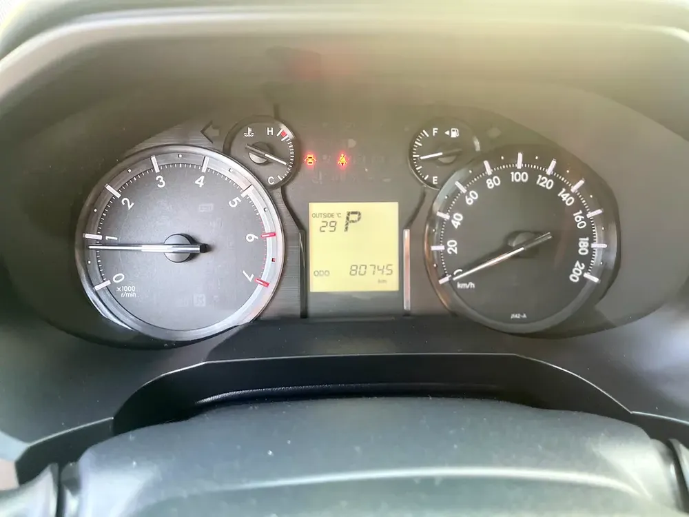 TOYOTA PRADO 2018 VXR 2.7 V4 GCC SPECS - Image 17