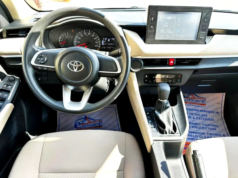 985/Month Zero Down payment Toyota Yaris 2023 Model Singel Owner GCC Specs - Image 11