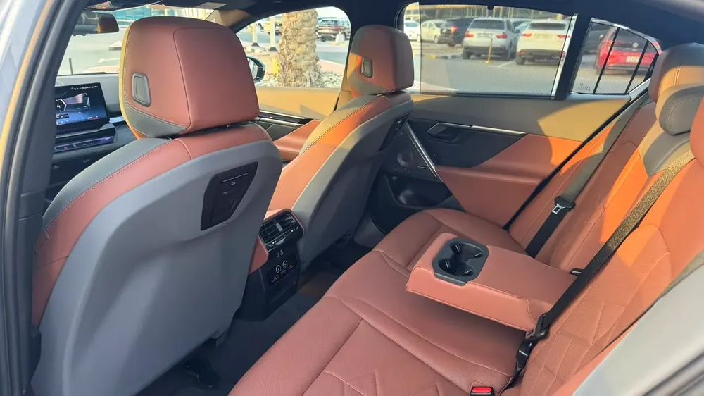 2025 BMW 520i M-Kit - GCC Specs - Brand New Condition - Image 8