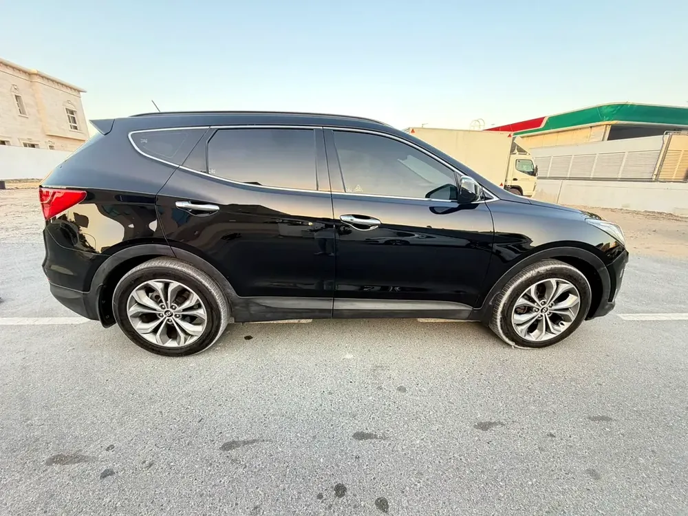 Hyundai Santa Fe 2014 Premium Plus - GCC Specs - Excellent Condition - Image 4