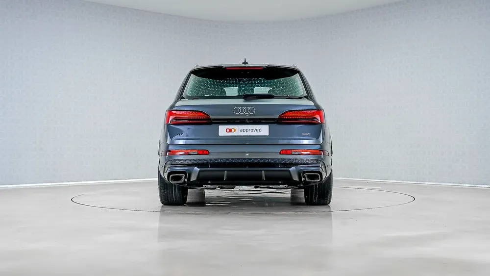 Q7 TFSI 45 S Line | AED 4,423 PM | Audi Service Pack 2030, Low KM | Ramadan Offer - Image 10