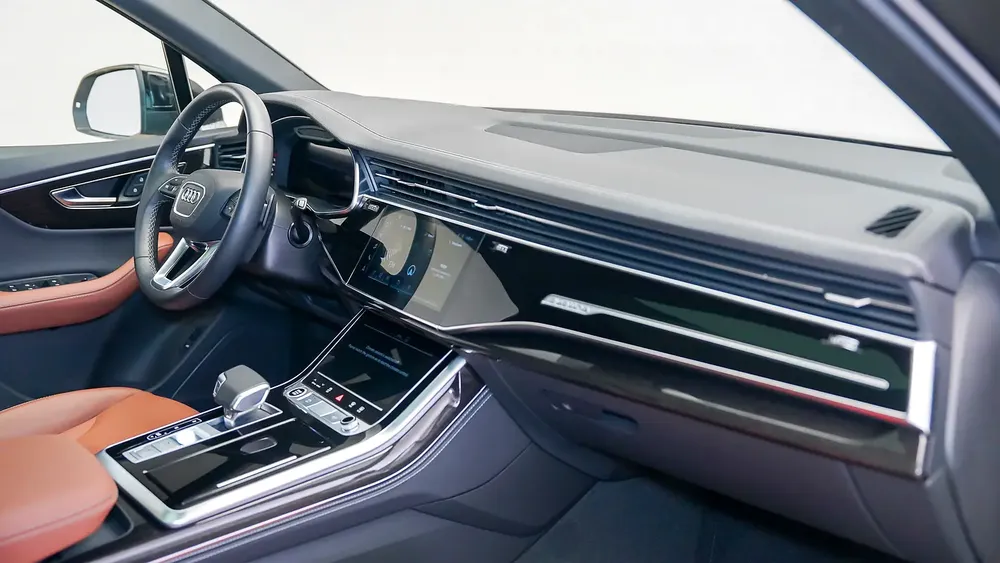 Q7 TFSI 45 S Line | AED 4,423 PM | Audi Service Pack 2030, Low KM | Ramadan Offer - Image 7