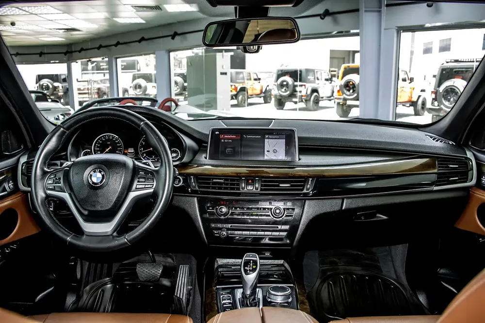 BMW X5 35 2018 GCC specs - Image 16