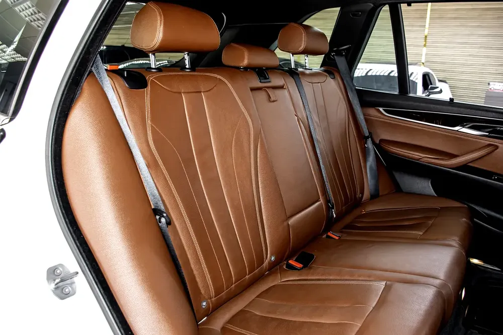 BMW X5 35 2018 GCC specs - Image 18
