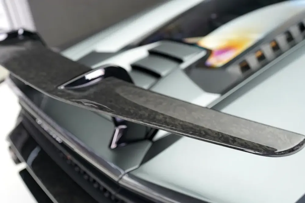 HURACAN PERFORMANTE | TWO TONE INTERIOR | WARRANTY AVAILABLE - Image 6