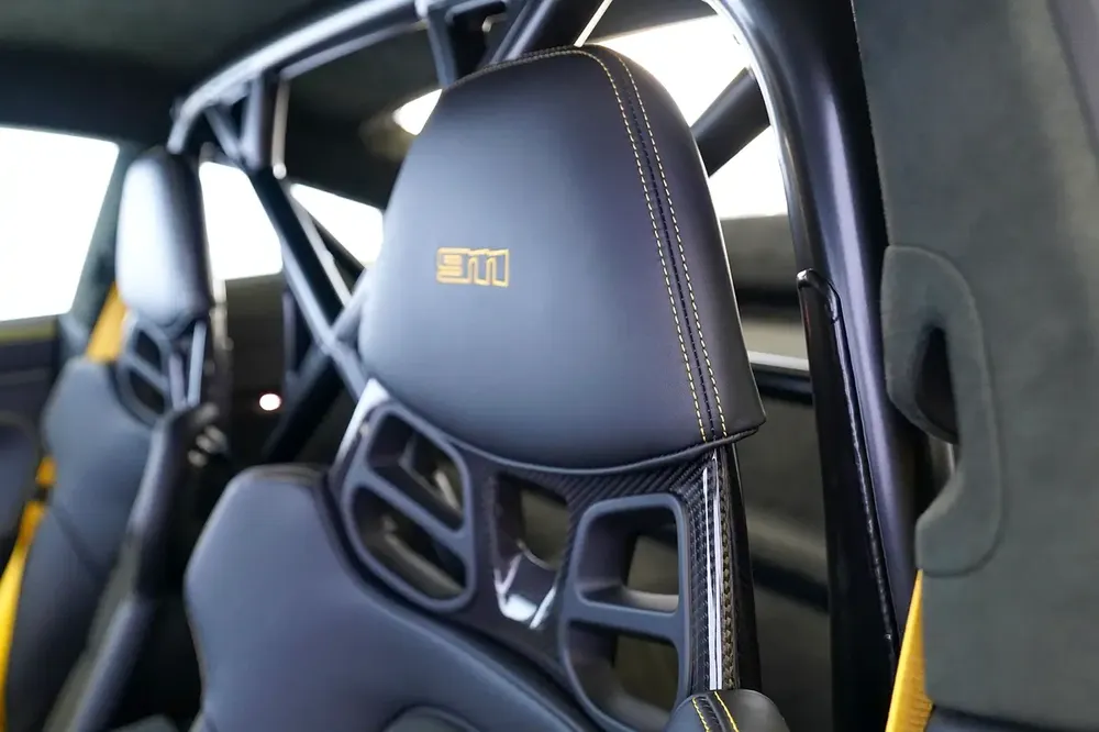 911 DAKAR | ALCANTARA SEATS | CARBON INTERIOR | WARRANTY FEB 2027 | SPORT EXHAUST - Image 10