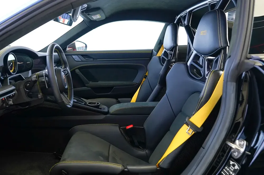 911 DAKAR | ALCANTARA SEATS | CARBON INTERIOR | WARRANTY FEB 2027 | SPORT EXHAUST - Image 9