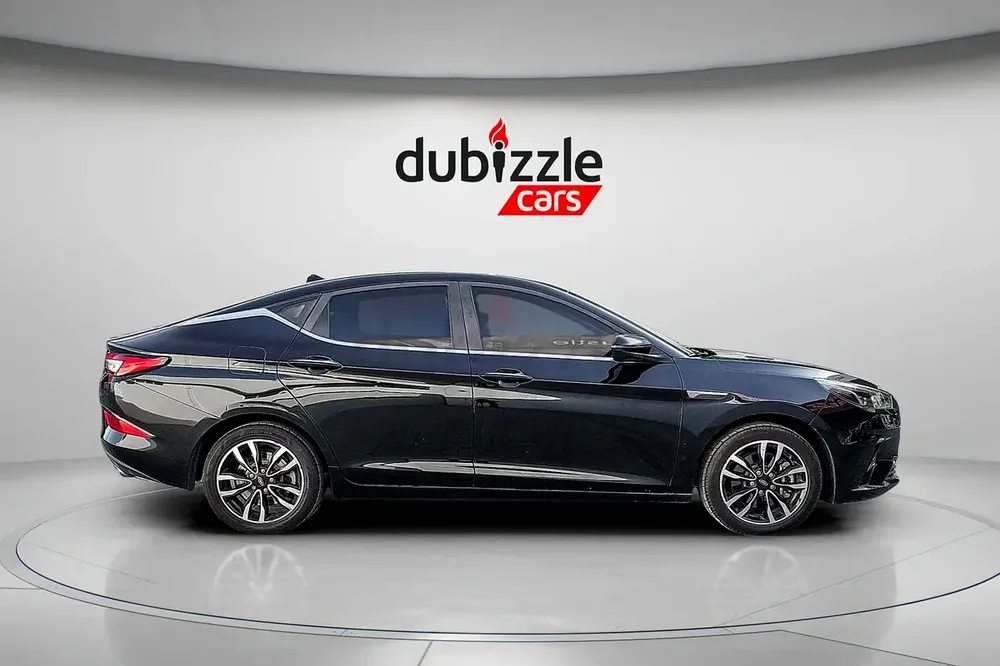 AED 471/month | 2023 JAC J7 Blacktop | GCC Specs | Ref#451484 - Image 4