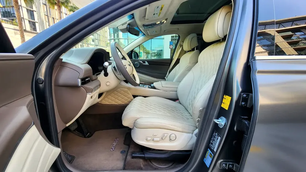 2023 Genesis GV80 Royal-Full option 3.5L/6 cyl-Excellent Condition - Image 18