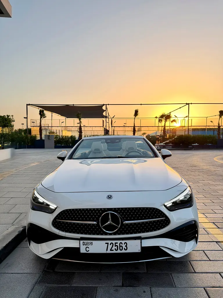 AMG/// CLE200 Cabriolet No Accident!! - Image 6