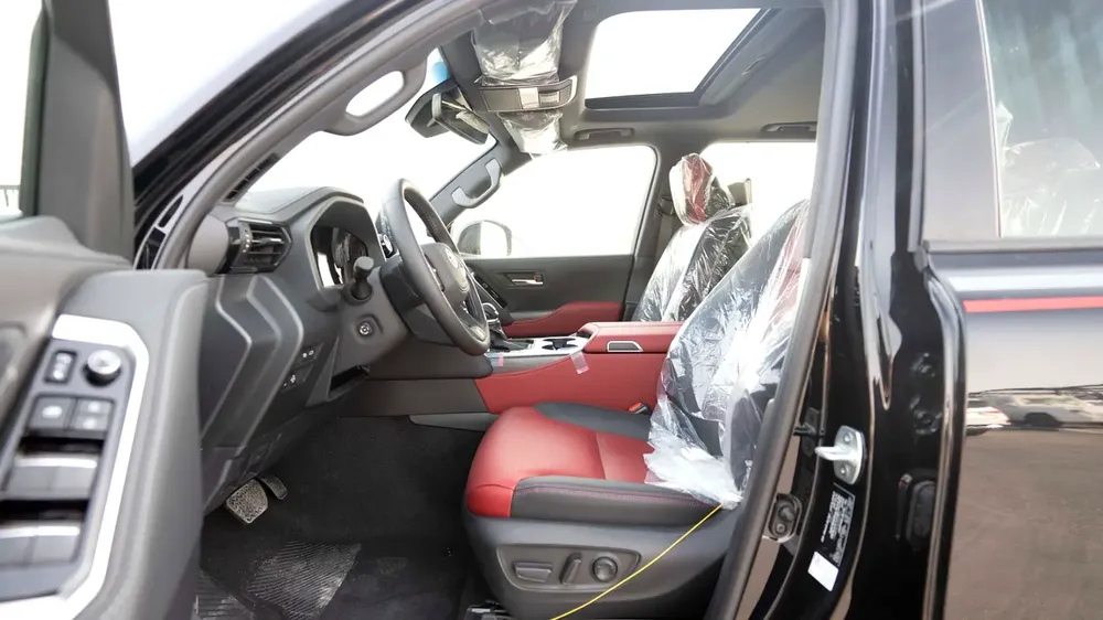TOYOTA LAND CRUISER GR 3.5L 2026 - Image 11