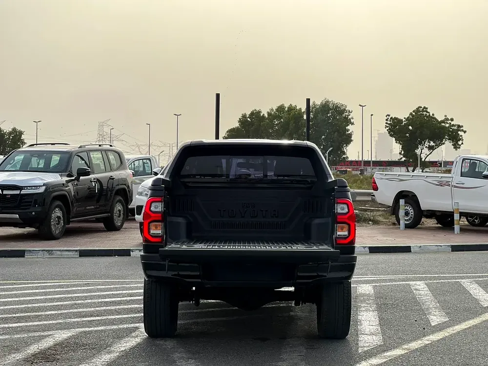 2022 Toyota Hilux GL Adventure Modified - 2.7L V4 - GCC - AWD 4x4- Rear Camera -  Patrol - Image 7