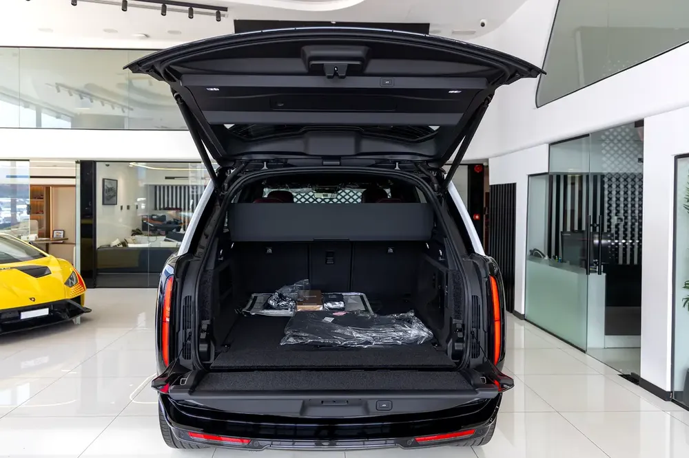 Range Rover | Vogue HSE P530 | GCC Specs | Black Edition | Electric Side Steps | 2026 ( EXPORT ) - Image 20