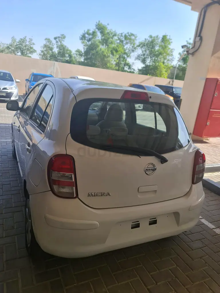 FOR URGENT SALE! NISSAN MICRA 2015 - Image 4