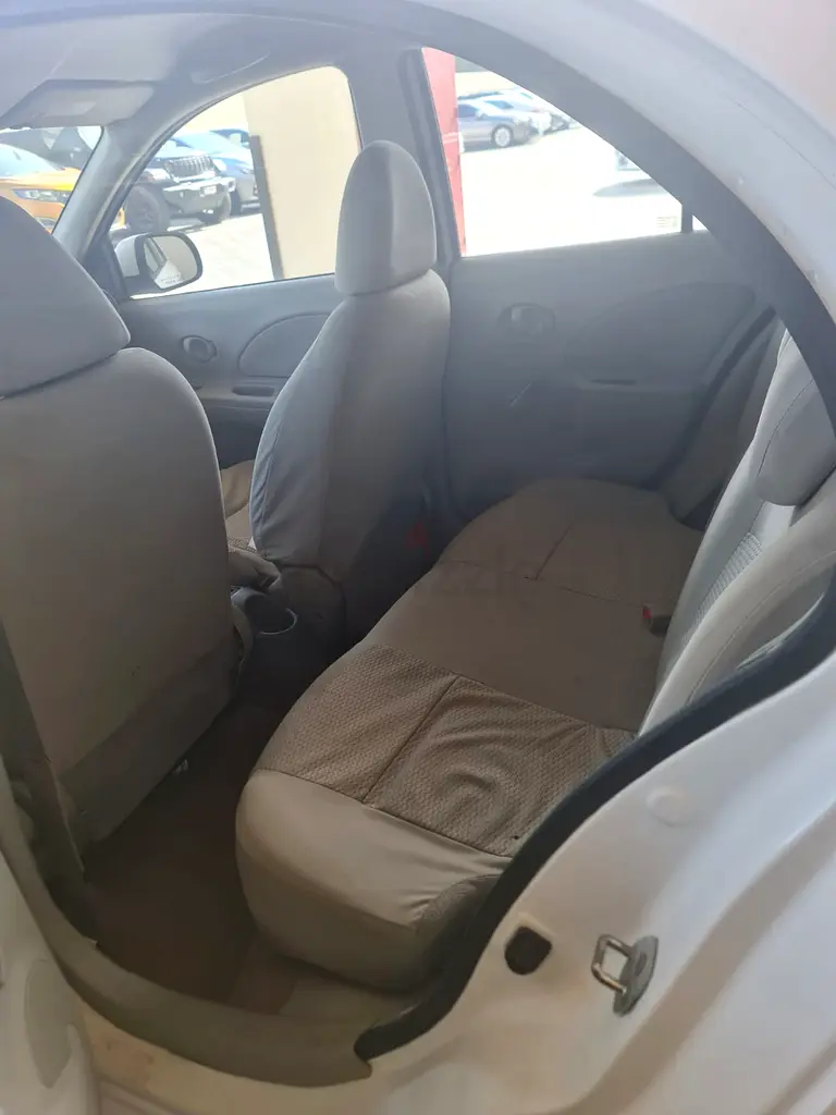 FOR URGENT SALE! NISSAN MICRA 2015 - Image 6