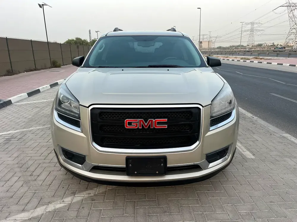 GMC Acadia SLE 2015 - GCC Specs - Well Maintained - Image 9