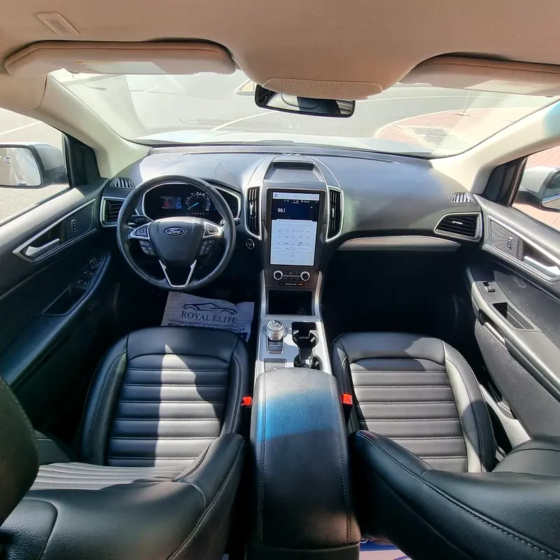 Ford Edge SEL 2021, American Specs - Excellent Condition - Image 11