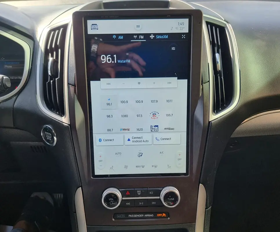 Ford Edge SEL 2021, American Specs - Excellent Condition - Image 9