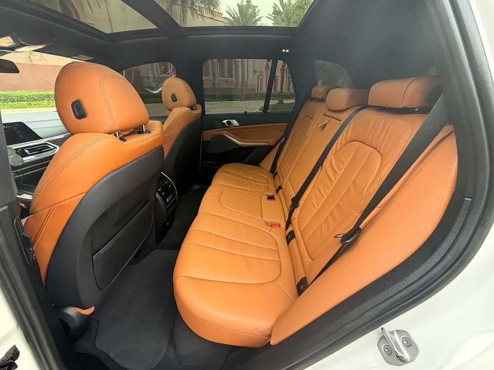 BMW X5 40i 2019 M Sport Kit , GCC, Well Maintained - Image 11
