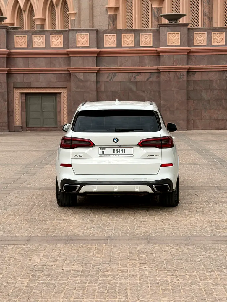 BMW X5 40i 2019 M Sport Kit , GCC, Well Maintained - Image 4