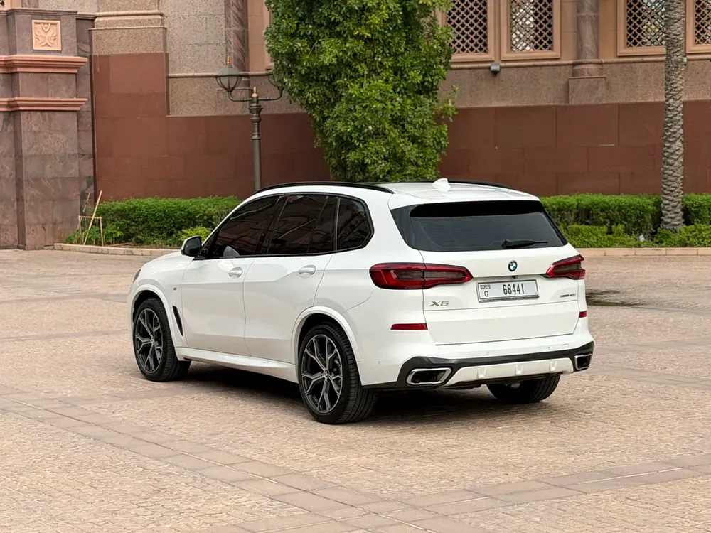 BMW X5 40i 2019 M Sport Kit , GCC, Well Maintained - Image 7