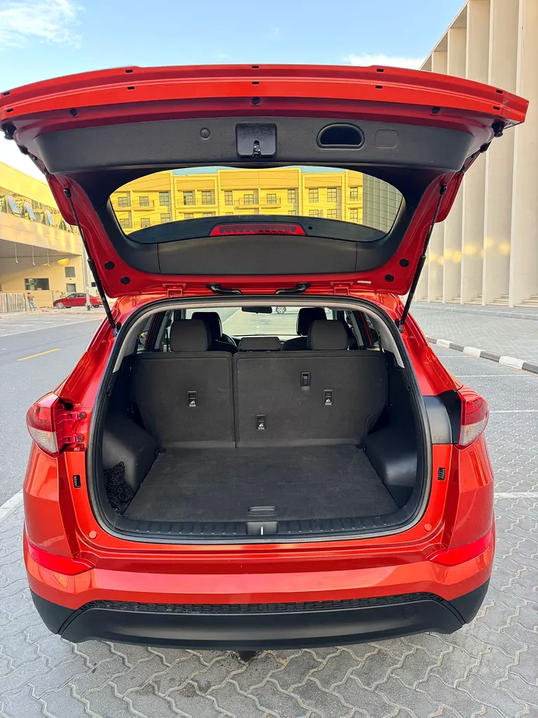 Hyundai Tucson 2017 - Nice and clean car - Image 11
