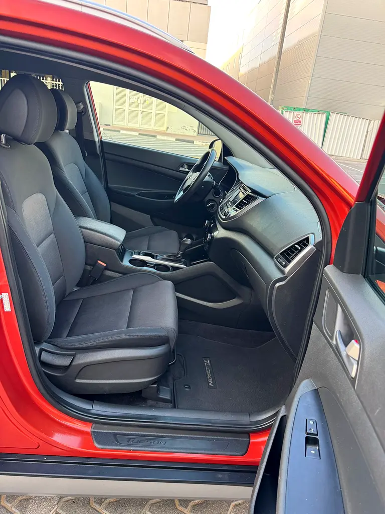 Hyundai Tucson 2017 - Nice and clean car - Image 12