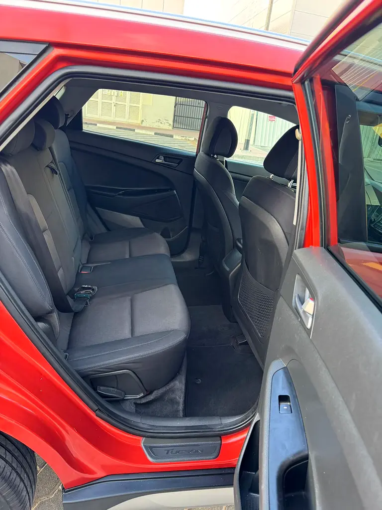 Hyundai Tucson 2017 - Nice and clean car - Image 9