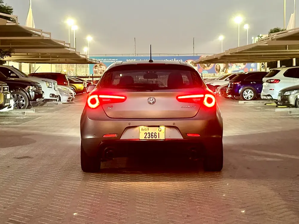Volce perfect condition not negotiable السعر نهائي - Image 4