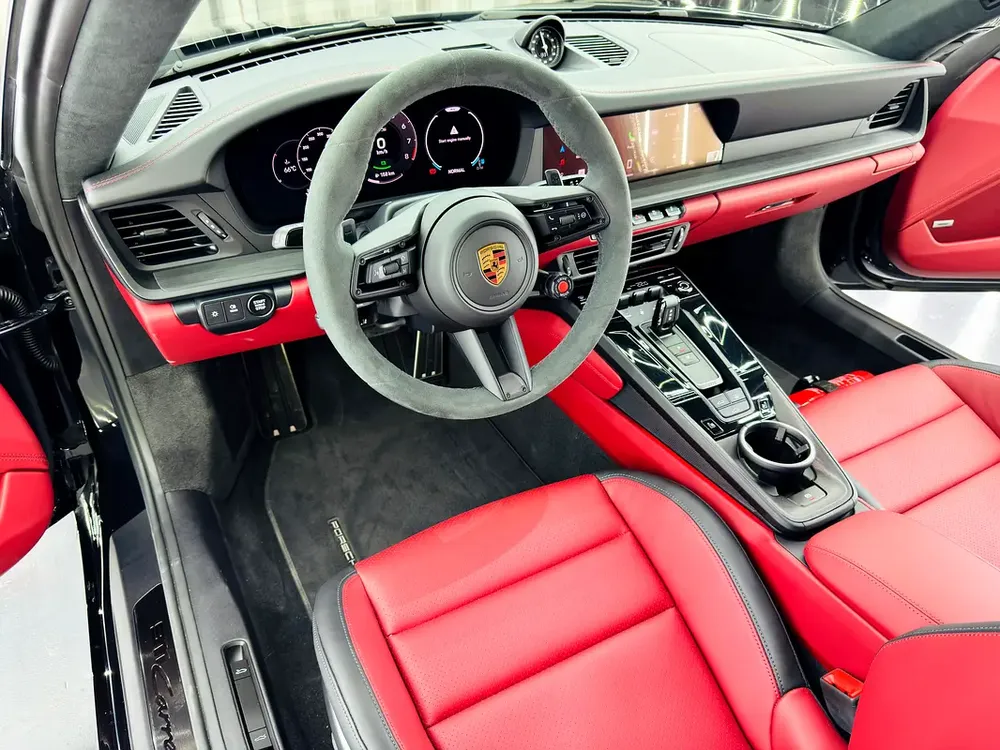 2025 Porsche 911 Carrera GTS, 2027 Porsche Warranty, Sport Chrono Package, Very Low Kms, GCC - Image 10