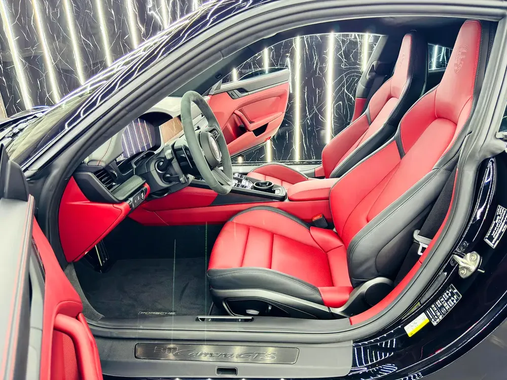 2025 Porsche 911 Carrera GTS, 2027 Porsche Warranty, Sport Chrono Package, Very Low Kms, GCC - Image 11