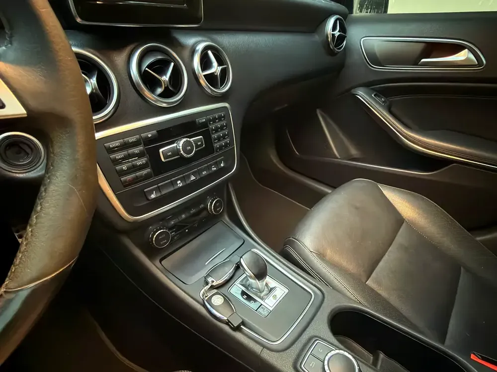 GULF SPECS 2014 MERCEDES A45 AMG 4-MATIC 2.0LITRE 4-CYLINDER TURBO-CHARGED - Image 12