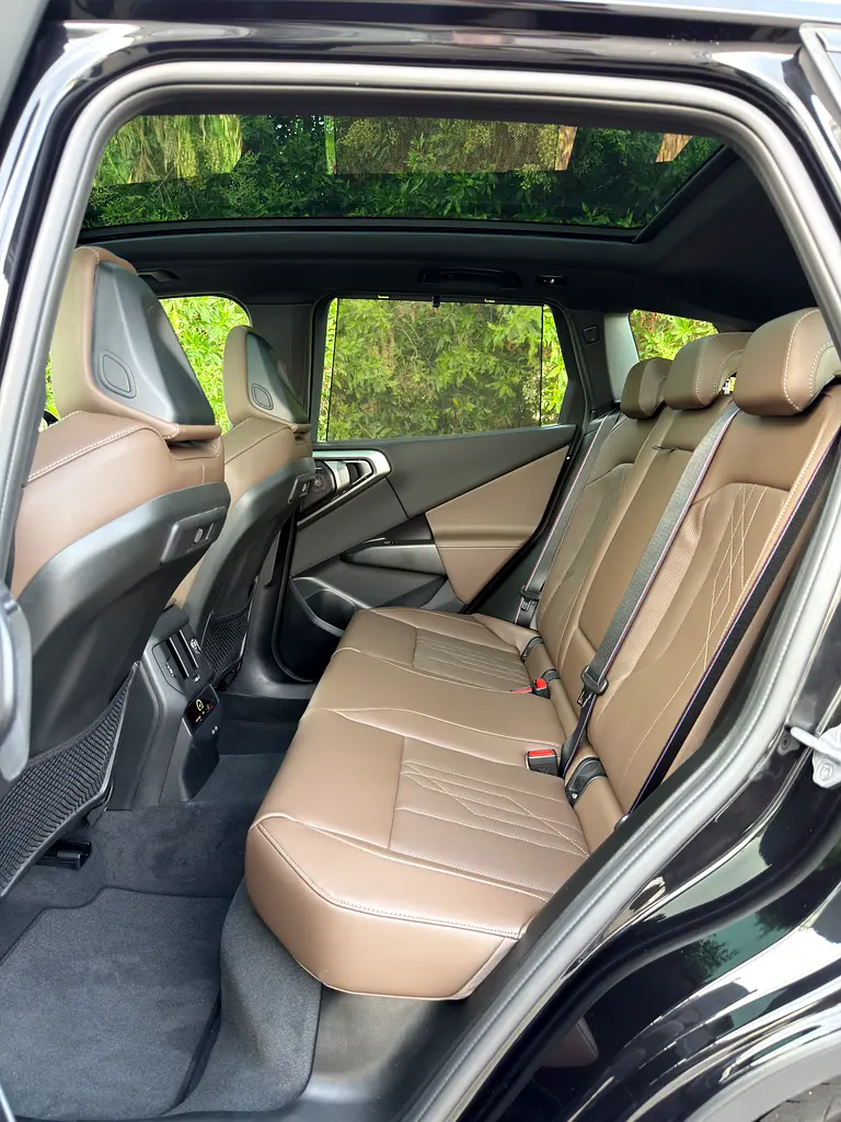 BMW X3 xDrive30i M Sport - 5 Years Warranty - 5 Years Free Service - Free insurance & Window tin - Image 11