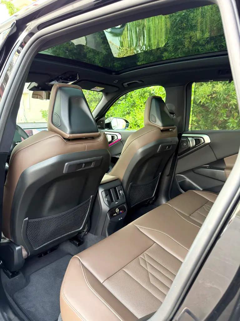 BMW X3 xDrive30i M Sport - 5 Years Warranty - 5 Years Free Service - Free insurance & Window tin - Image 12