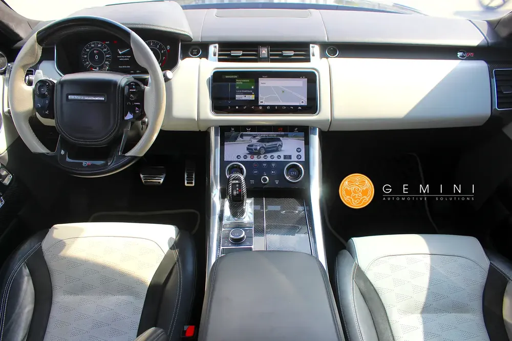 Land Rover Range Rover Sport SVR Carbon Package 5.0 V8 2019 STUNNING CAR - Image 12