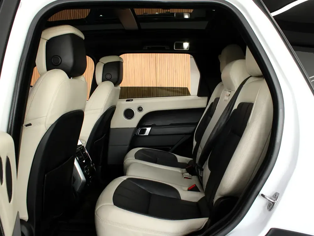 2018 - Land Rover Range Rover Sport HSE - Prestige Condition Perfect inside and out - Image 11
