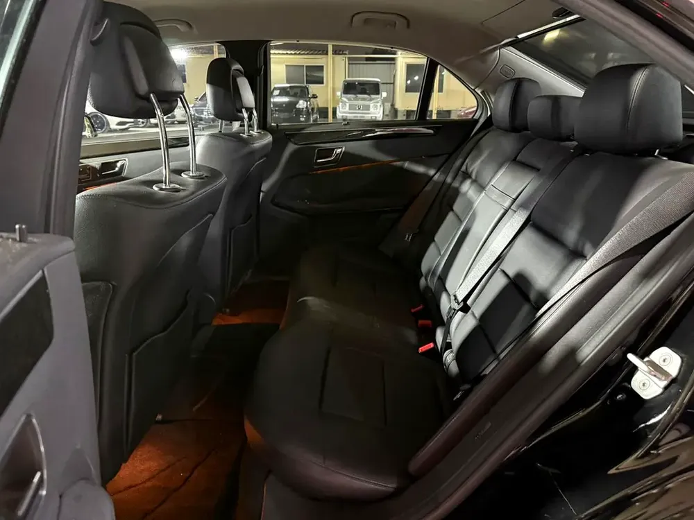 MERCEDES E-CLASS E350 AVANTGARDE 2010 3.5L | FULL SERVICE HISTORY| BLACK LEATHER SEATS | PUSH START - Image 17