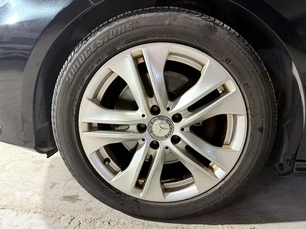 MERCEDES E-CLASS E350 AVANTGARDE 2010 3.5L | FULL SERVICE HISTORY| BLACK LEATHER SEATS | PUSH START - Image 19