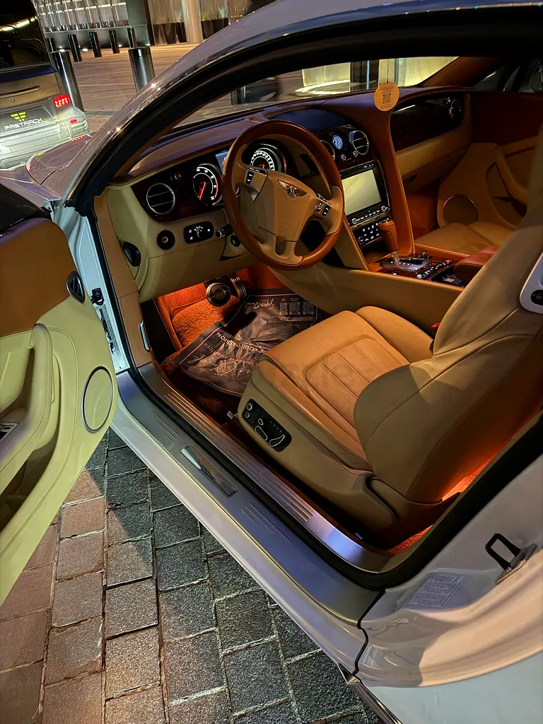 W12 Bentley Continental GT 2012 GCC Specs - Image 8