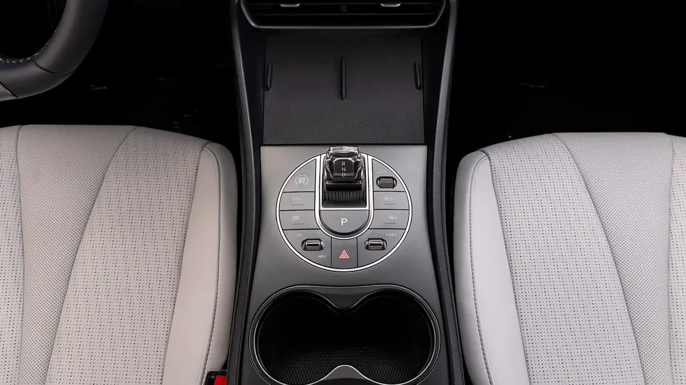 2025 | BYD SEAL 05 DMI SMART DRIVE 55KM LUXURY - Image 14
