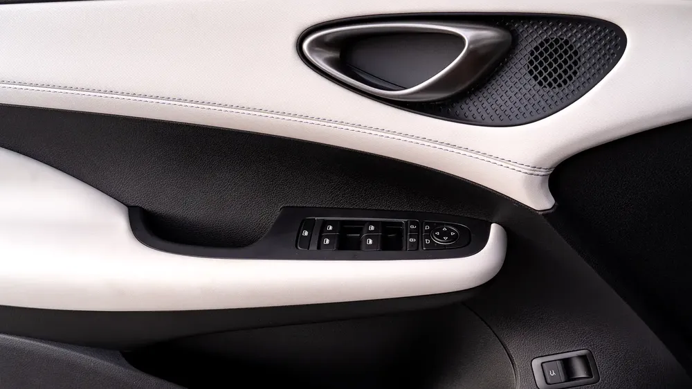 2025 | BYD SEAL 05 DMI SMART DRIVE 55KM LUXURY - Image 8