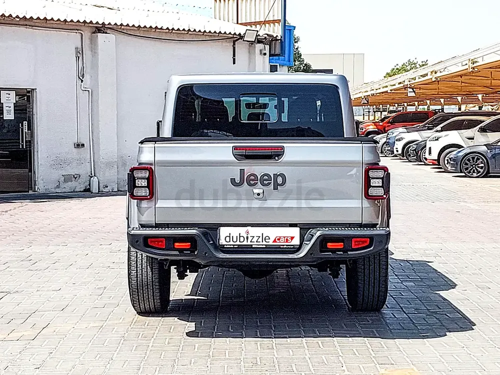 AED 2219/month | 2021 Jeep Gladiator Sand Runner | GCC Specs | Ref#462286 - Image 7
