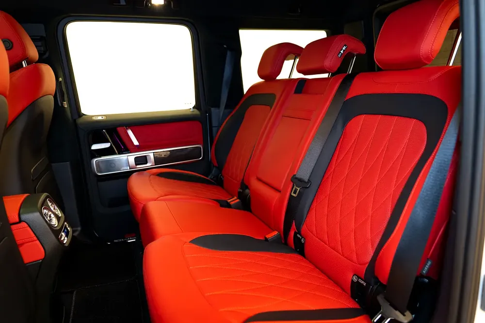 2022 Mercedes Benz G 63 AMG / 1 Year Warranty And Service Contract / GCC Specs - Image 8