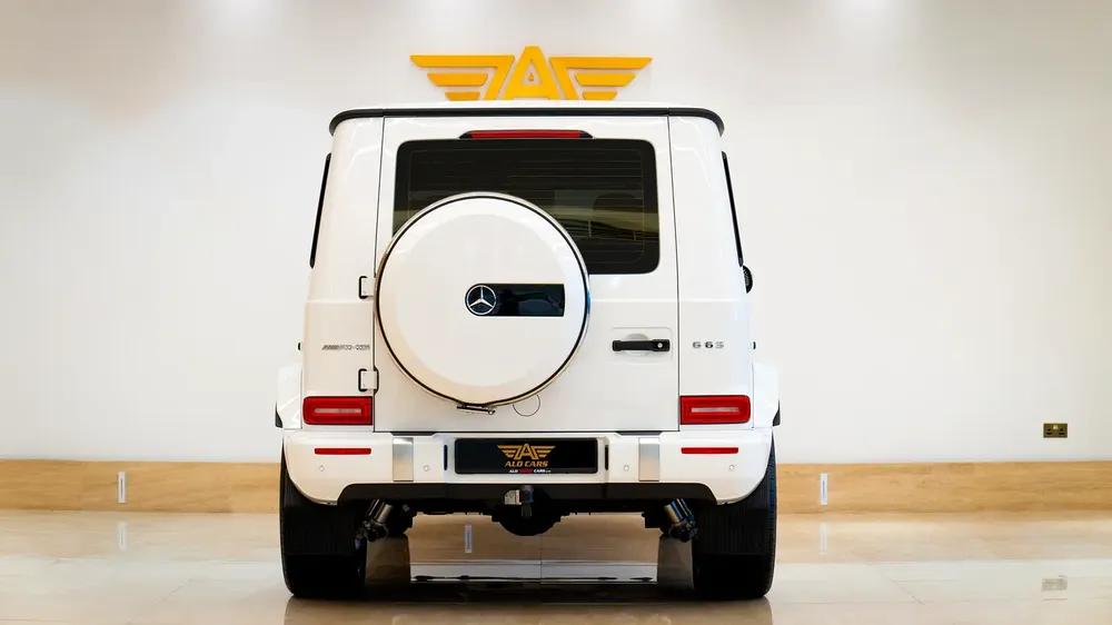 2022 Mercedes Benz G 63 AMG / 1 Year Warranty And Service Contract / GCC Specs - Image 9