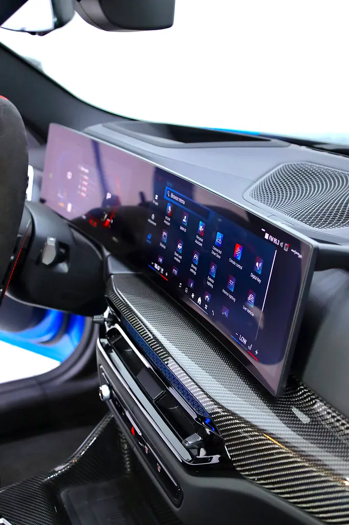 BMW M4 CS RIVERA BLUE + CARBON BUCKET SEATS + CARBON INTERIOR AND EXTERIOR + WARRANTY UPON REQUEST - Image 11